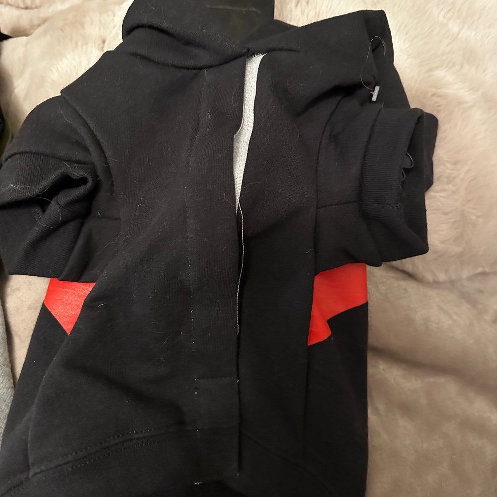 5 medium dog shirts